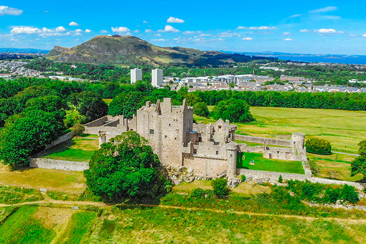 Craigmillar-Castle